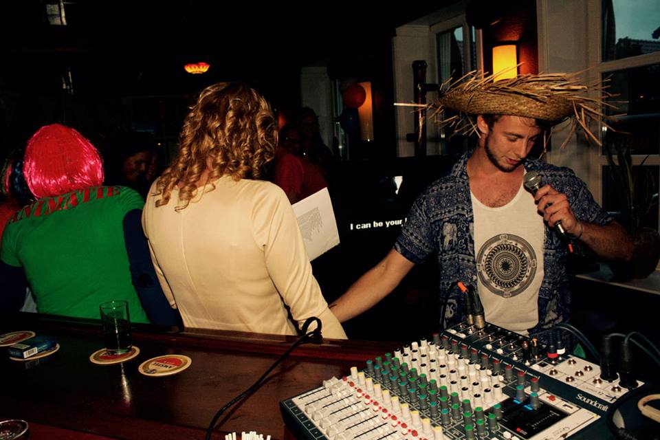 2016 Het cafe Facebook (14).jpg